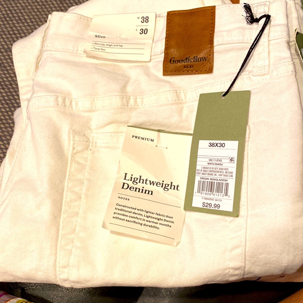 Slim light weight jeans white